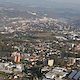 Ein Blick über Passau, unten der Simmerlingweg mit den Gebäuden der Handwerkskammer.