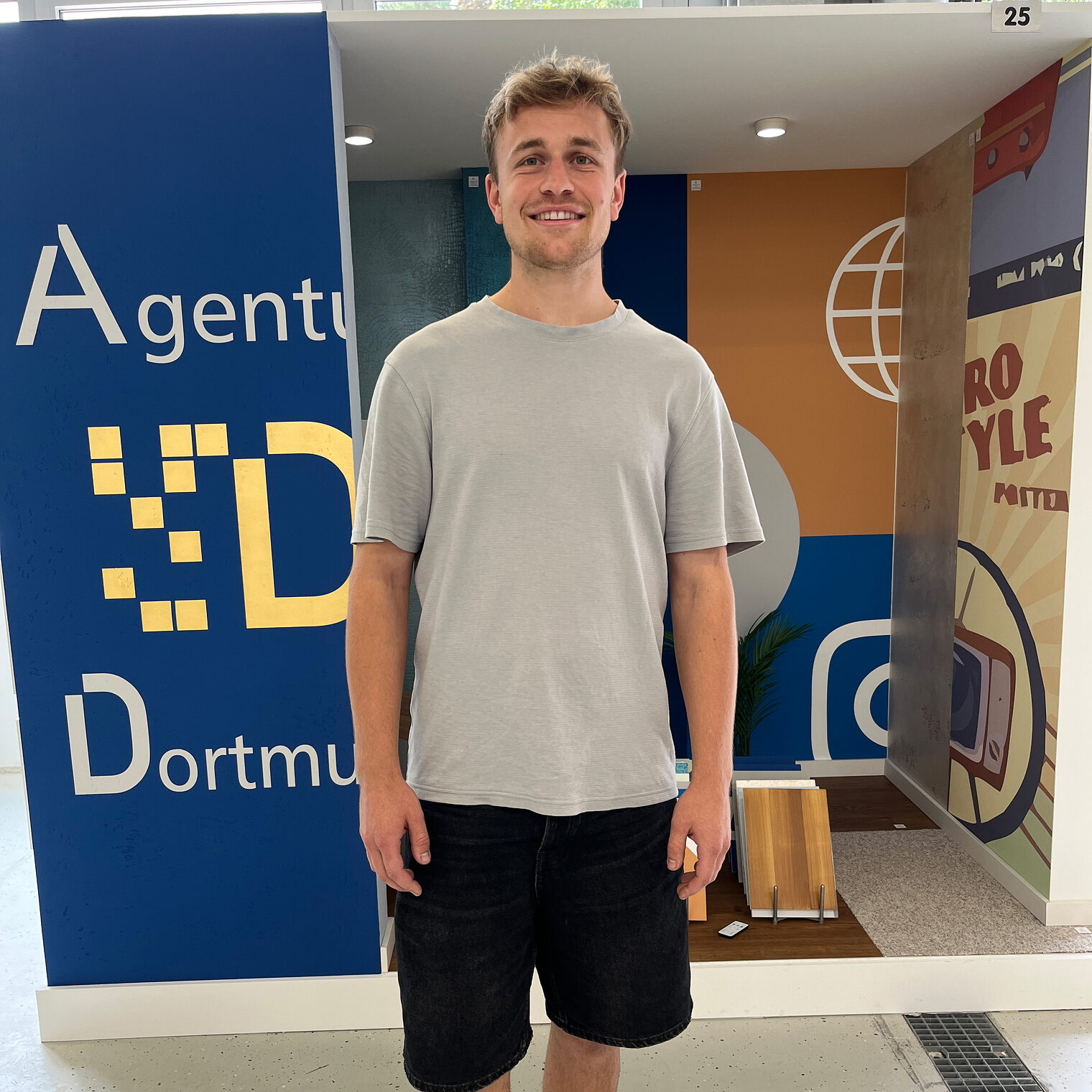 Julian Ziegler aus Regenstauf hat mit seiner Arbeit als Zweitbester abgeschnitten. Julian Ziegler aus Regenstauf hat mit seiner Arbeit als Zweitbester abgeschnitten.