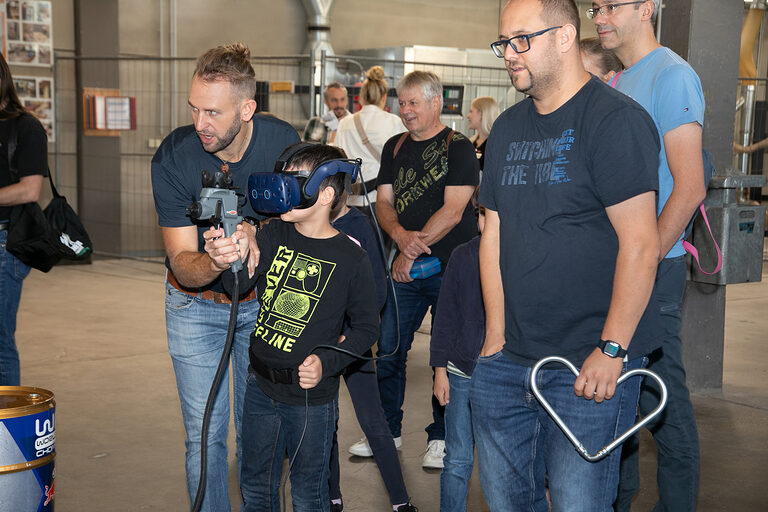 Die Gäste waren von dieser Technik hellauf begeistert. 