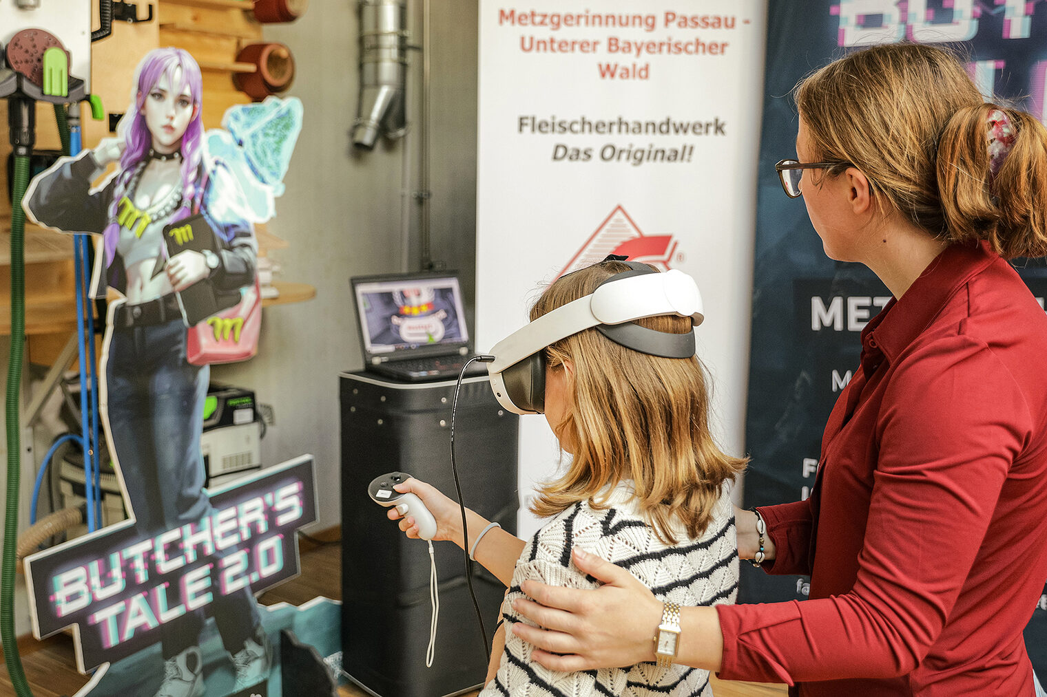 Auch die Technik war am Fest gut vertreten - beispielsweise konnte man bei der Fleischer-Innung mit einer VR-Brille virtuell Leberkäse herstellen.