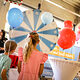Am Stand der Handwerkskammer gab es Luftballons, die Besucher durften am Glücksrad drehen und sich im Wurfspiel ausprobieren.