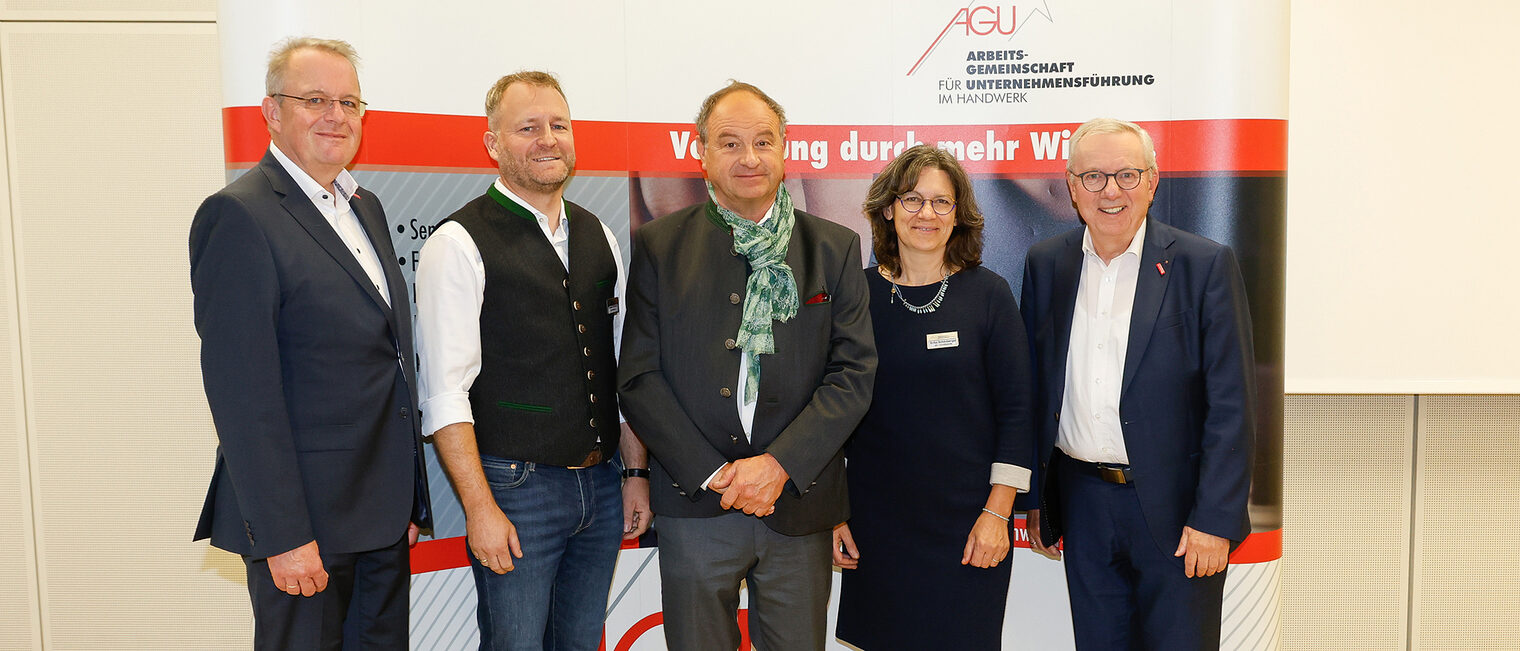 AGU-Vortragsabend mit Pfarrer Schießler AGU-Vortragsabend mit Pfarrer Schießler
