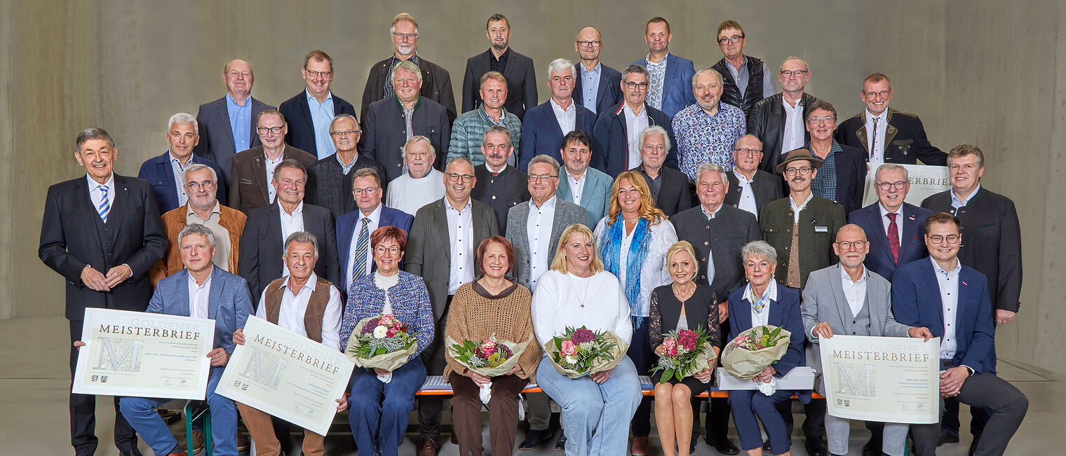 Gruppenfoto mit allen Goldenen Meistern aus Passau. Gruppenfoto mit allen Goldenen Meistern aus Passau.