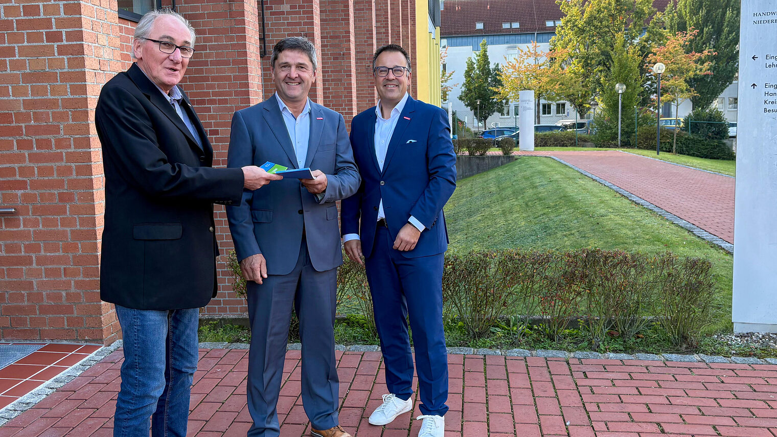 Gruppenfoto mit Peter Biersack, Manfred Wellner und Andreas Keller.