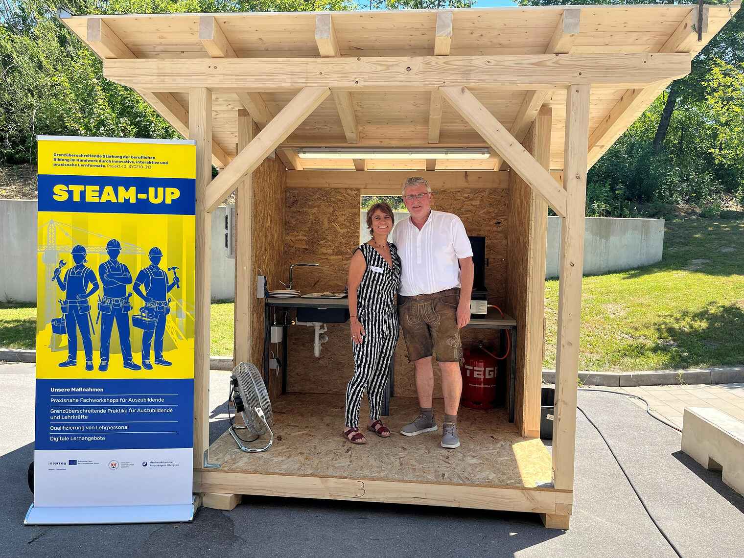 Workshop-Leiterin und HWK-Berufspädagogin Cornelia Schneck und HWK-Ausbilder und Zimmerermeister Karl-Heinz Brunner. 