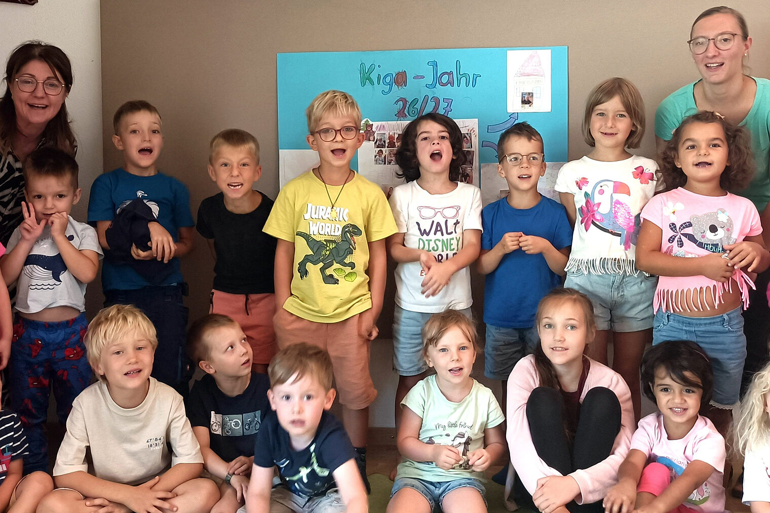 Die Kinder der Kindertagesstätte Gangkofen freuten sich über den Besuch.